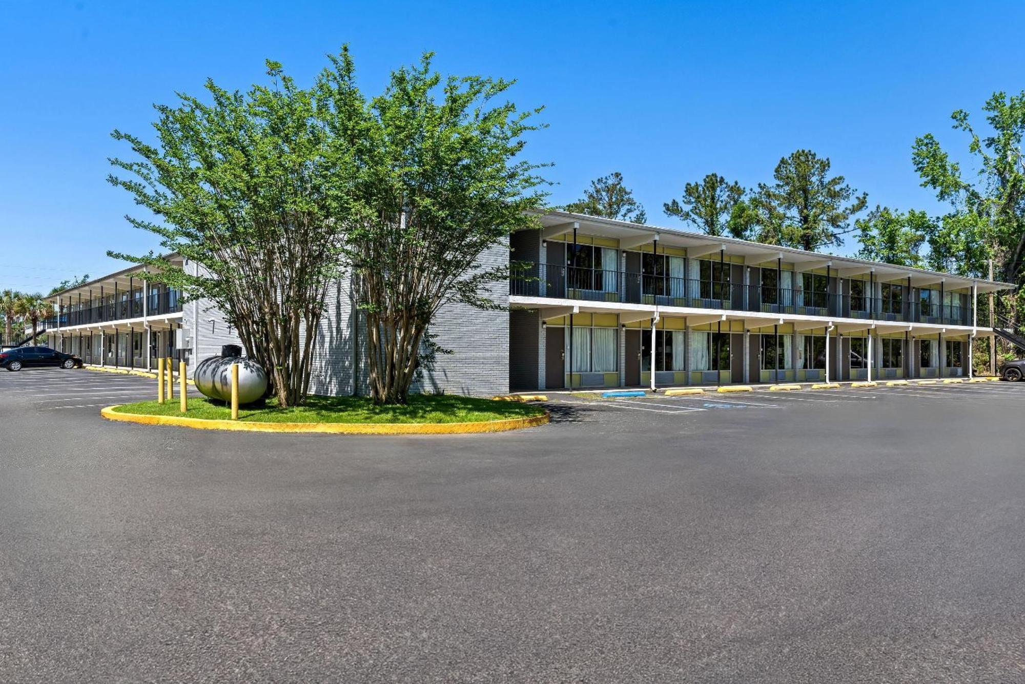 Econo Lodge Jennings 외부 사진